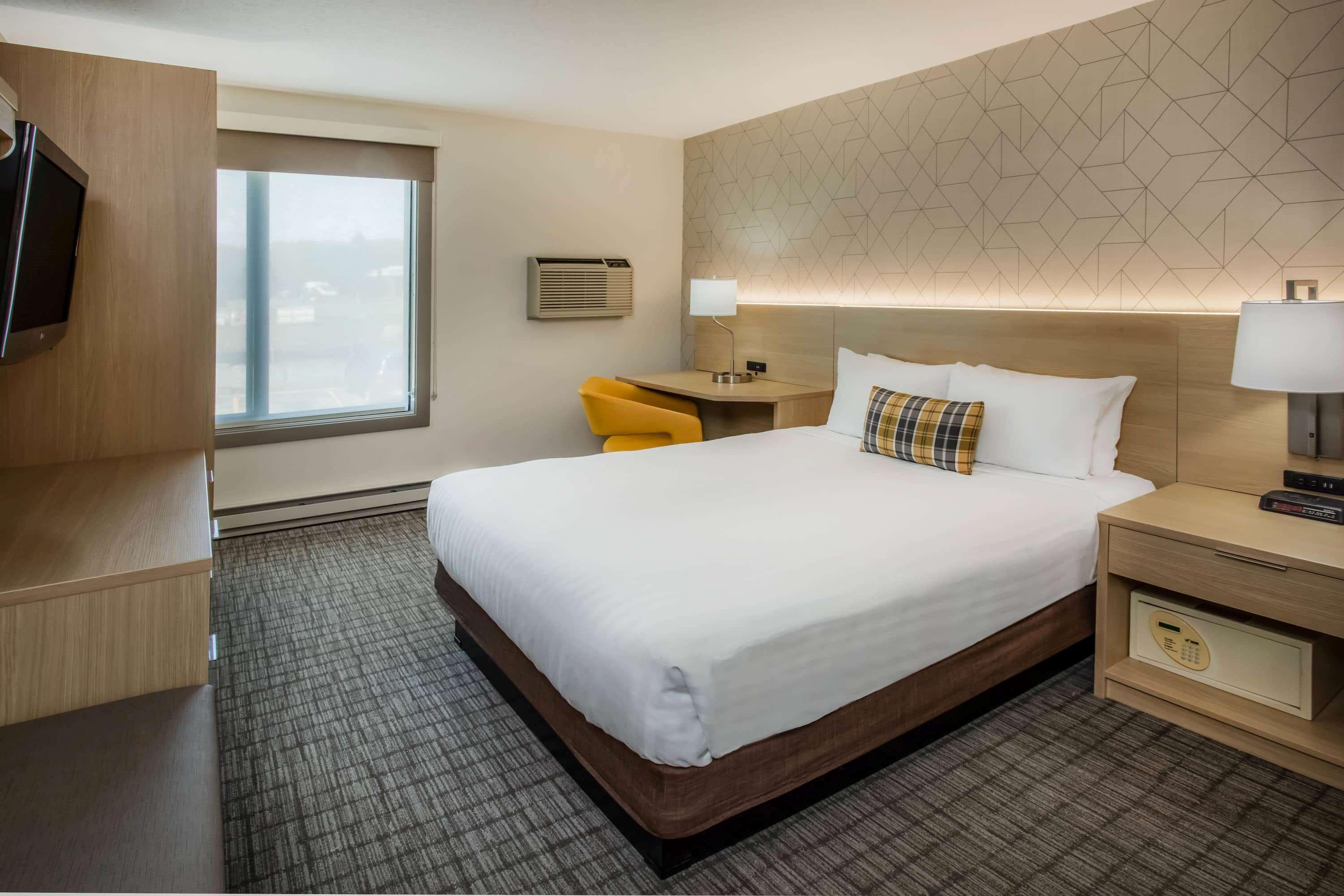 Days Inn & Suites By Wyndham Duluth By The Mall Exteriör bild